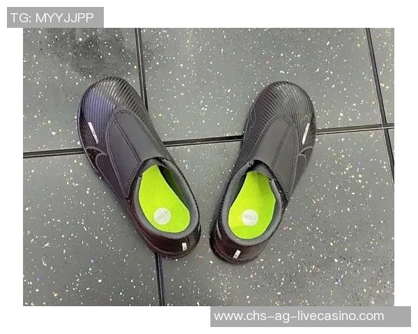 适合初学者的入门级足球鞋推荐及选购指南